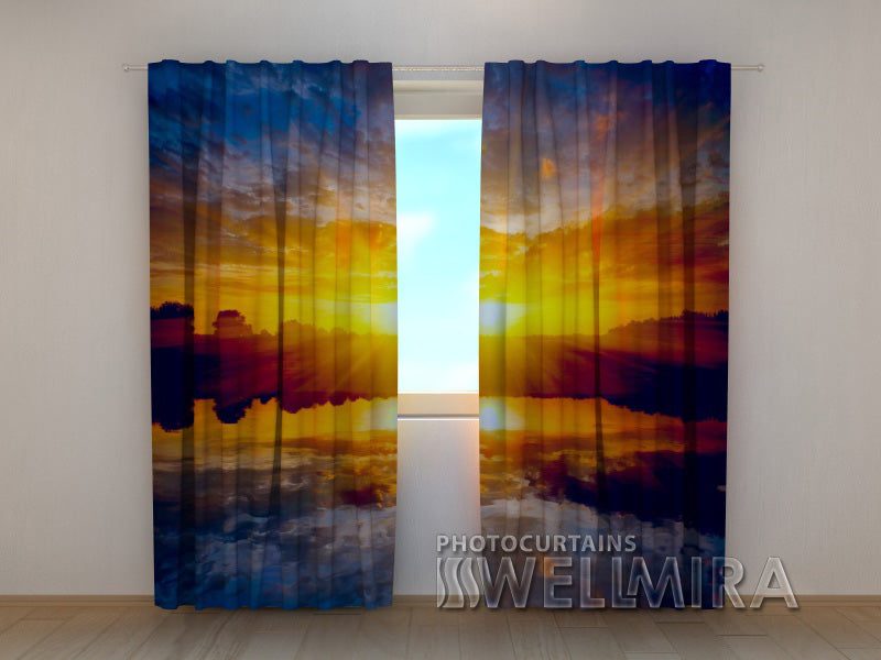 Sunset_over_the_Lake_w